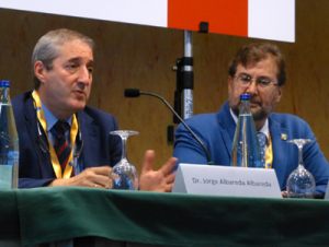 El Dr. J. Albareda, Presidente del Comité Organizador del XVII Congreso SECCA y el Dr. J. Sueiro, Presidente de la SECCA